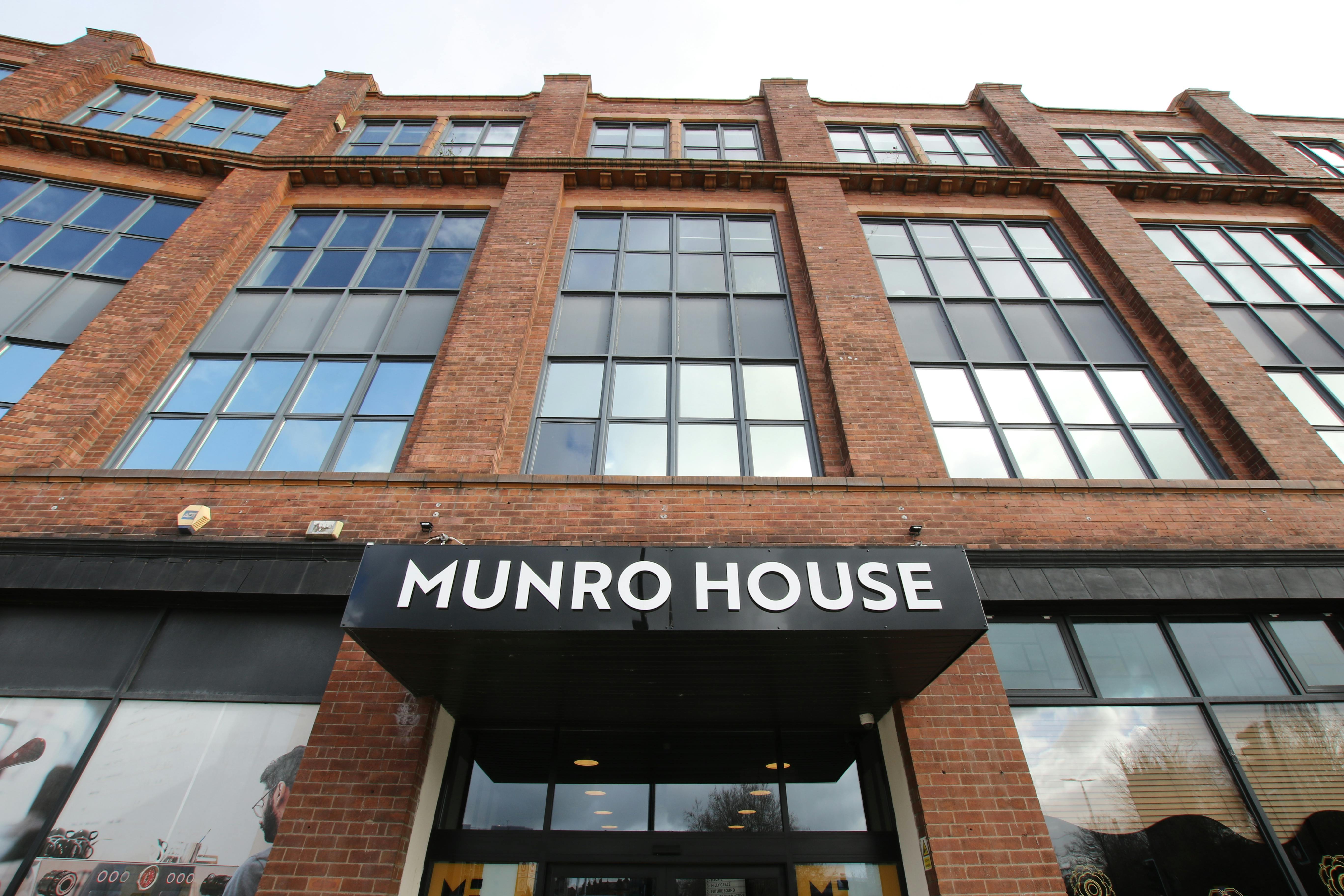 Munro House, Duke Street, Leeds, Offices To Let - L7D_0224.JPG