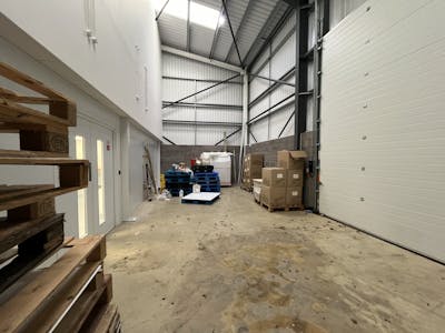 Modern Warehouse, Unit 5 Century Court, Aylesbury, Industrial / Industrial/Logistics To Let - IMG_1075.JPG