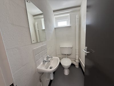 Unit 5 Aston Fields Industrial Estate, Bromsgrove, Industrial/Logistics To Let - IMG_2968.JPG