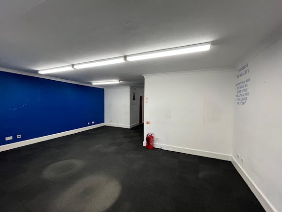 Suite 5 Raleigh House, Admirals Way, London, Offices To Let - 32abe5de-a9f8-4f6a-a49f-dcdb172d8161.jpeg