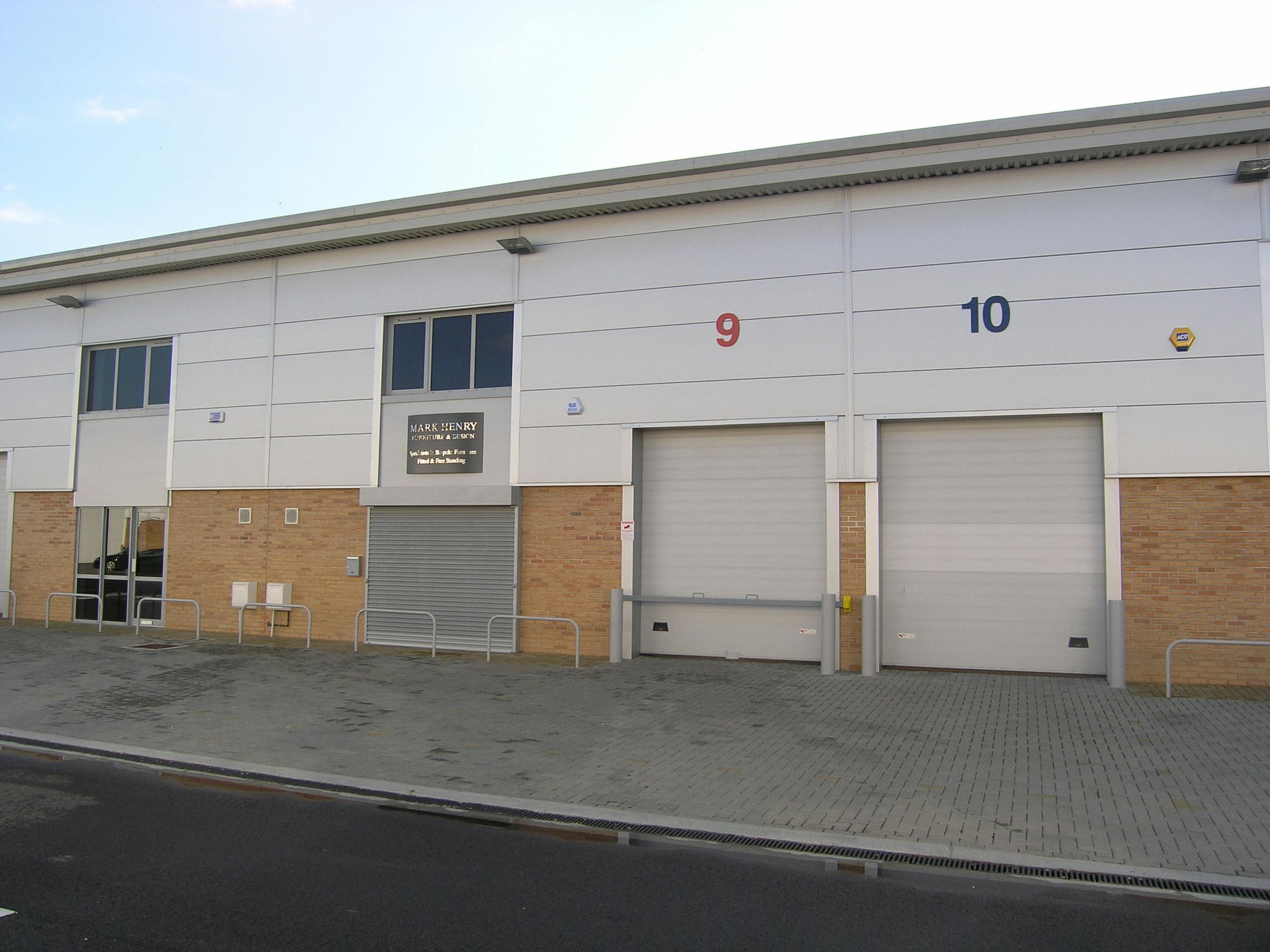 Unit 9 RO24, Harlow, Industrial To Let - P8210020.JPG
