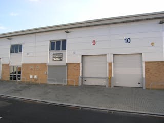 Unit 9 RO24, Harlow, Industrial To Let - P8210020.JPG