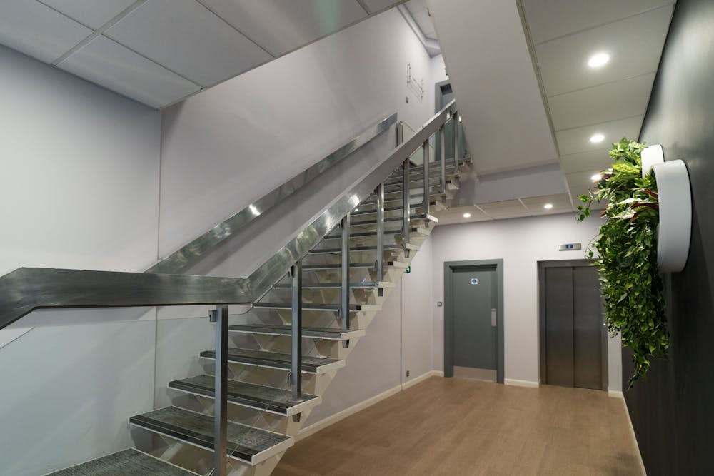 39 Queen Street, Maidenhead, Leisure / Office To Let - 39QueenSt4.jpg