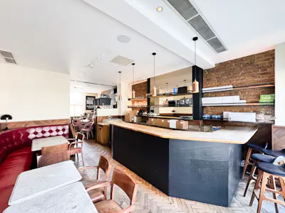 79 Royal Hospital Road, London, Office To Let - bar2.png