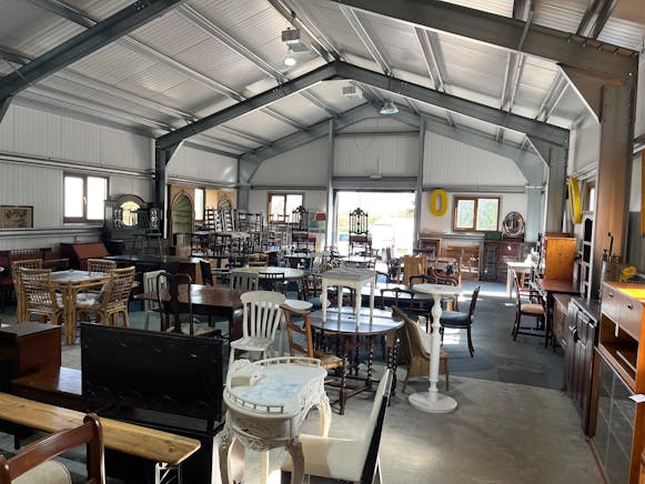 The Green Barn, Old Mill Barns, Leighton Buzzard, Offices To Let - 20250328_134816637_iOS.jpg