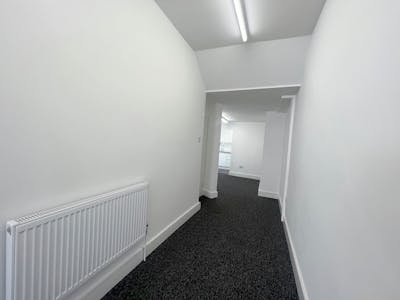 30 Replingham Road, London, Retail To Let - IMG_5270.jpg