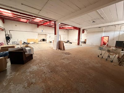 11 Totman Crescent, Rayleigh, Industrial / Office To Let - IMG20251031WA0013.jpg