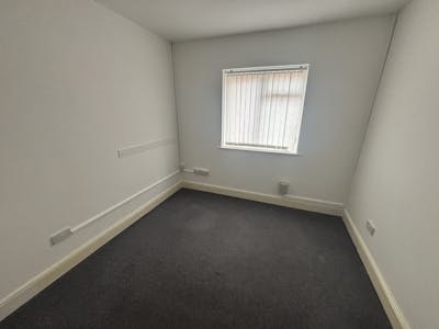 2 London Road, Waterlooville, Investment / Office / Retail For Sale - IMG_9363.JPEG