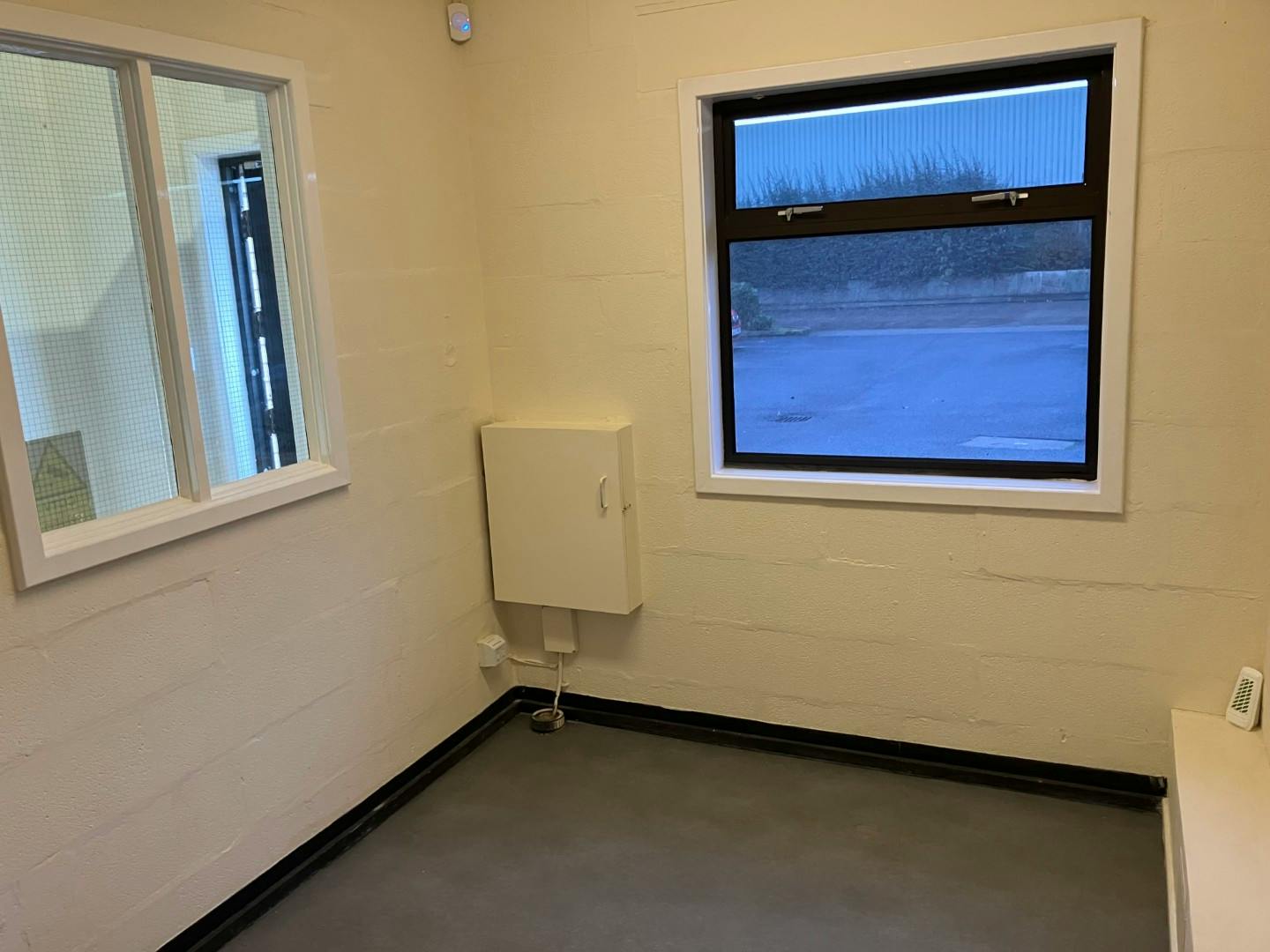 Industrial Unit in Winsford - photo 4