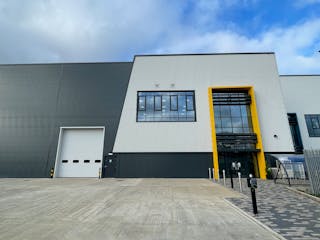 INTER, Tewin Road, Welwyn Garden City, Hertfordshire, Warehouse & Industrial To Let - IMG_2392.jpeg