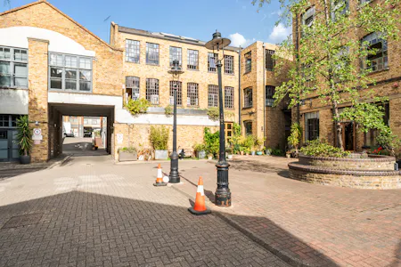 Unit 16E Perseverance Works, London, Office To Let / For Sale - 1-6ab4686458ccd-1524631 (7)-1.jpg