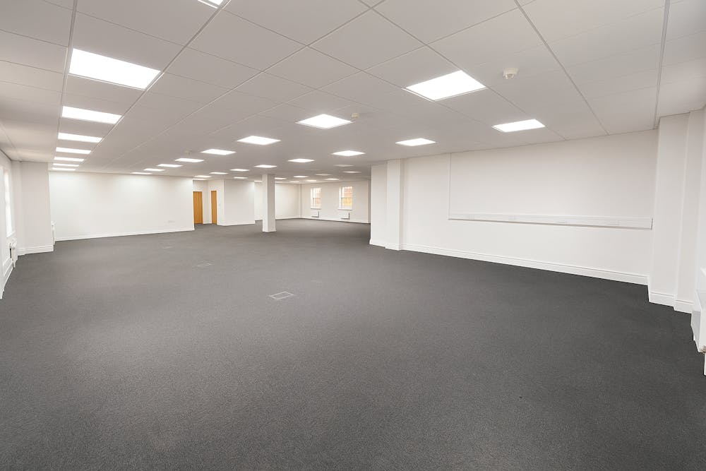 Victoria Court, Leamington Spa, Office To Let - internal 1.png