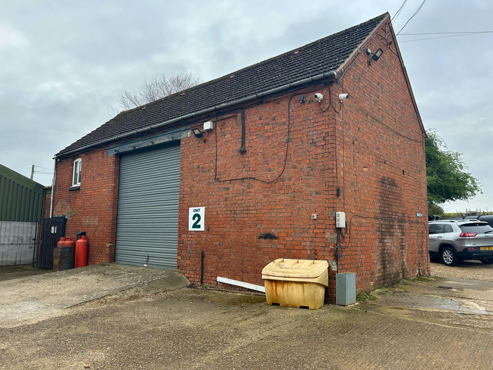 Unit 2, Matts Lodge Farm, Grooms Lane, Northampton, Offices / Industrial To Let - Unit 2.jpg
