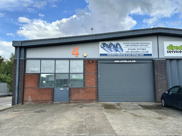Unit 4 Hyatt Trading Estate, Stevenage, Industrial To Let - Image 2