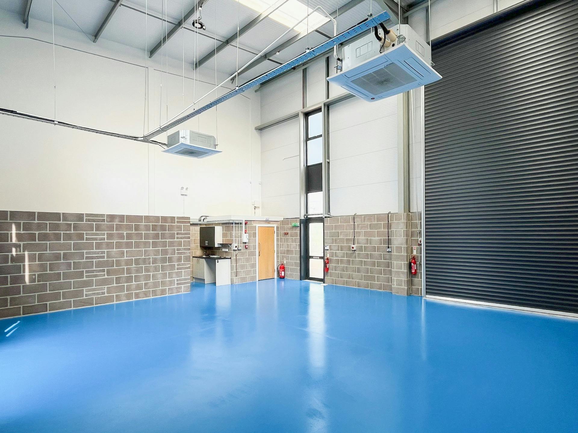 Retail/Shop in Wimborne - photo 3