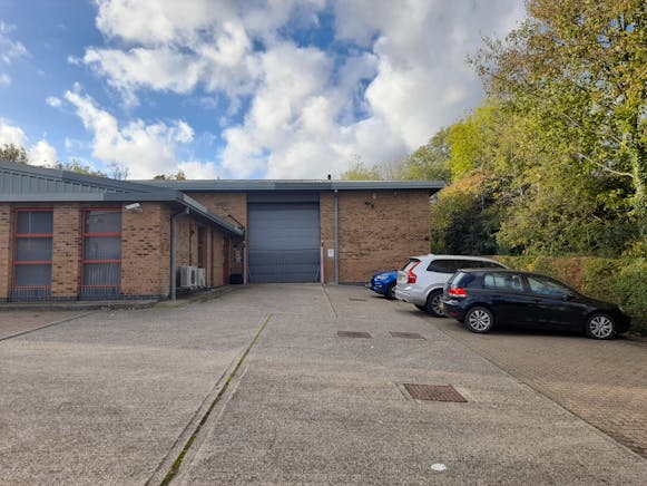 Unit 6 Rutherford Road, Basingstoke, Industrial / Warehouse To Let / For Sale - 20251028_151329.jpg