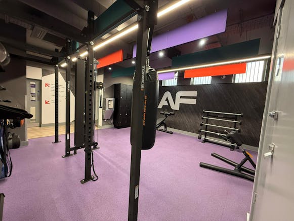 De Burgh House, Wickford, Leisure / Mixed Use / Office For Sale - WhatsApp Image 20251119 at 145645_804e7103.jpg