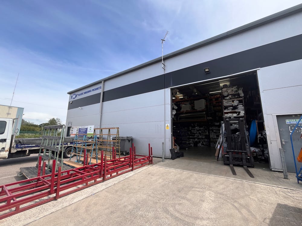 Unit 17, Aylesbury, Industrial / Trade Counter For Sale - Image (18).jpg