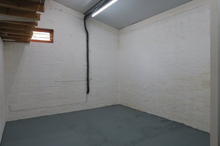 137 Blenheim Road, Harrow, Industrial/Logistics / Office For Sale - IMG_1012.JPG