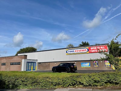 Options House, Brookfield Industrial Estate, Glossop, Industrial/Logistics / Trade Counter To Let / For Sale - 4.jpg