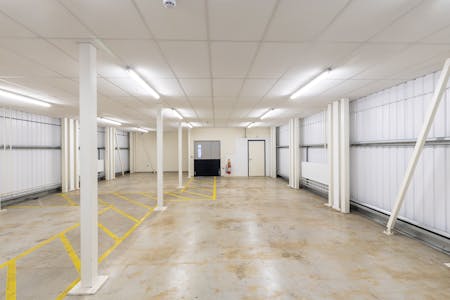 Unit 8 Aerodrome Road, Hendon, Industrial / Office To Let - 583A4582-HDR.jpg