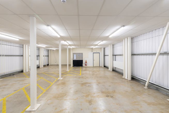 Unit 8 Aerodrome Road, Hendon, Industrial / Offices To Let - 583A4582-HDR.jpg