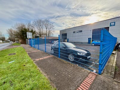 Unit 15, Springvale Industrial Estate, Cwmbran, Industrial To Let - IMG_7012.jpg