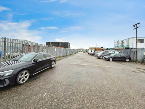 Millhead Way, Rochford To Let - e151a722-WhatsApp 20Image 202026-01-08 20at 2012.14.46 20 282 29.jpeg