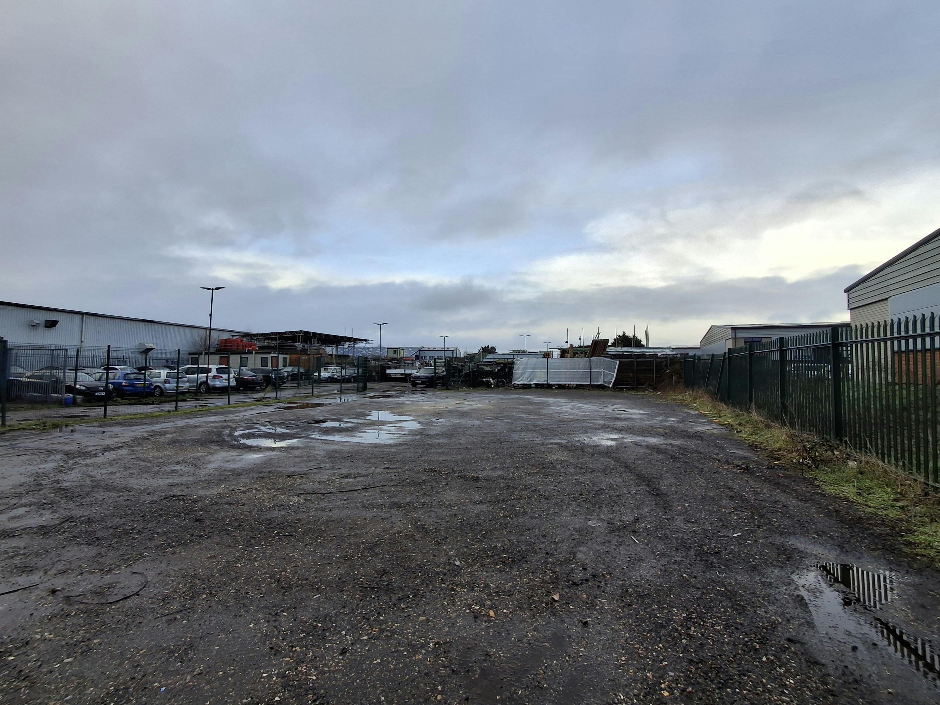 Storage in Ringwood - photo 2