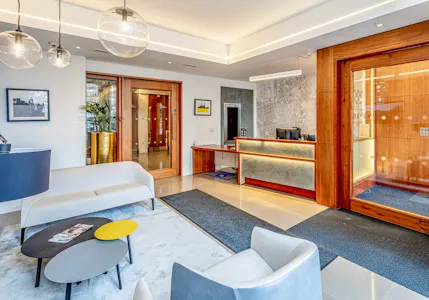 51 Welbeck Street, 51 Welbeck Street, London, Office Lease Assignment - lobby-2.jpg
