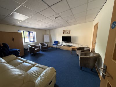 4 Plymouth Road, Redditch, D1 (Non Residential Institutions) / Leisure / Other For Sale - IMG_9498.JPG