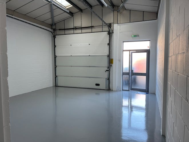 Unit 42 Robert Cort Industrial Estate, Reading, Industrial / Warehouse To Let - Indicative Photo of Similar Unit