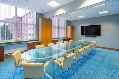 Joseph's Well, Hanover Walk, Leeds, Office To Let - meeting room.JPG