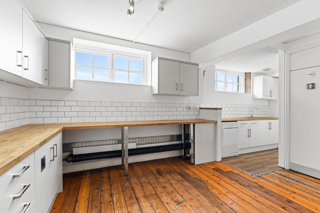 138 Kingsland Road <span>E2</span>