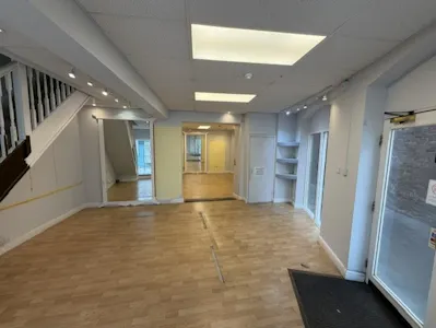 Units 12-13, The Buttermarket, Newark, Retail To Let - 2.jpg