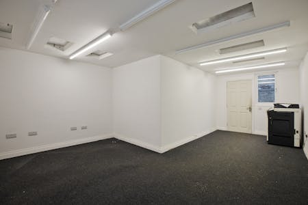 Unit 13 Mount Road Industrial Estate, Huddersfield, Industrial To Let - IMG_0427.jpg