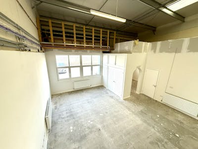 Unit 7, Cloberfield, Milngavie, Industrial To Let - IMG_2574.JPEG