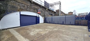 Arch 130, Three Colts Lane, London, Warehouse & Industrial / Warehouse & Industrial To Let - 20241204_1420460.jpg - More details and enquiries about this property