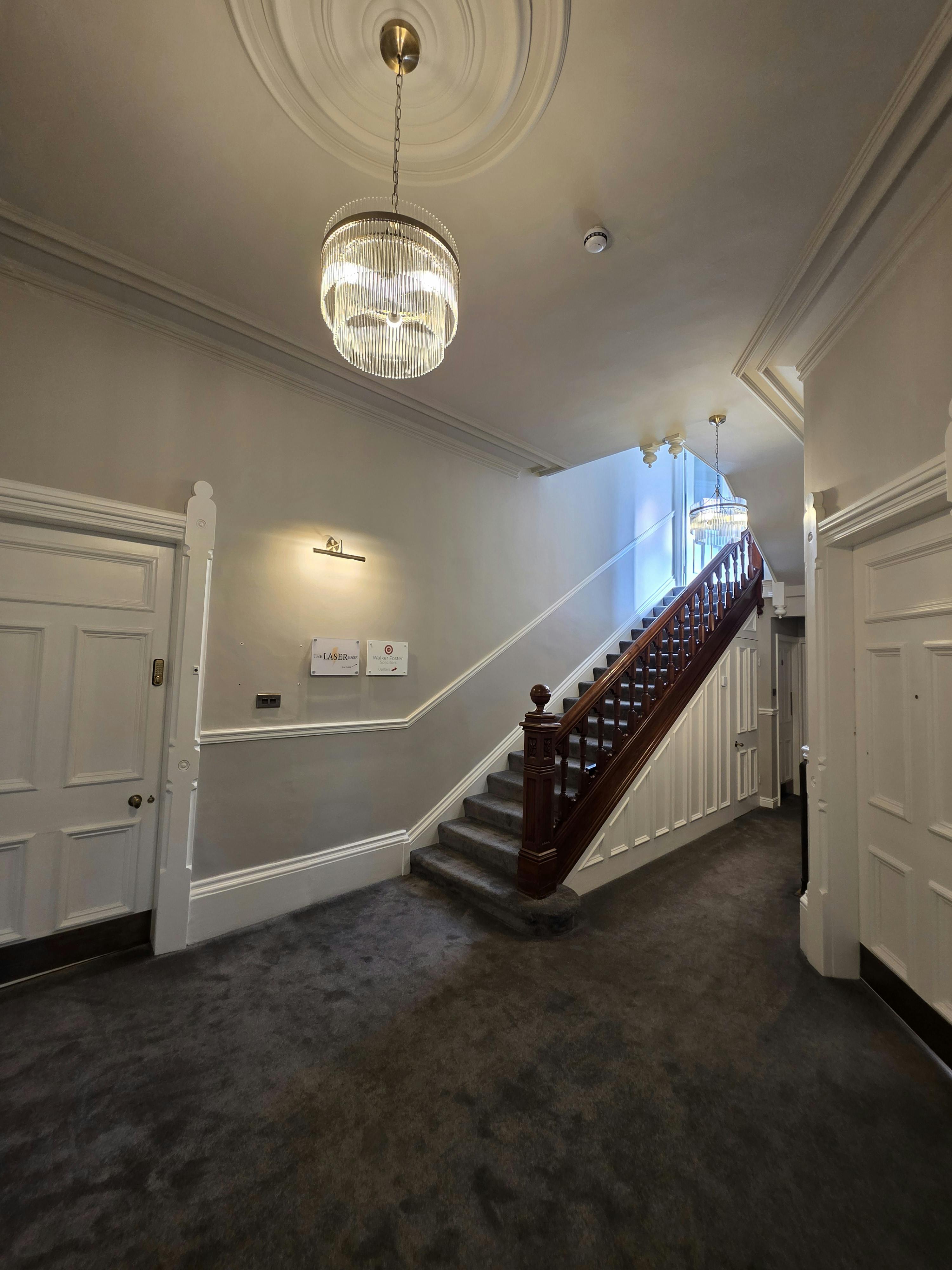 7 Victoria Avenue, Harrogate, Offices To Let - 20260319_084013.jpg