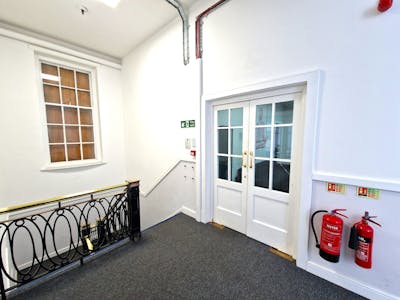 Suite 3, Macclesfield, Leisure / Office To Let - 20240430_114042.jpg