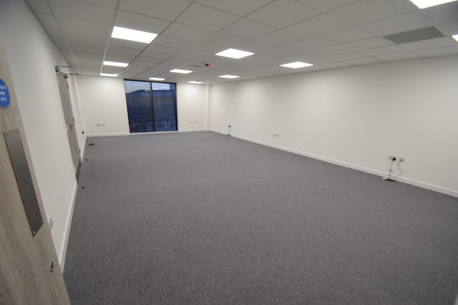 Ryan House, Aviation Way, Southend-on-Sea, Office To Let - DSC_0311.JPG