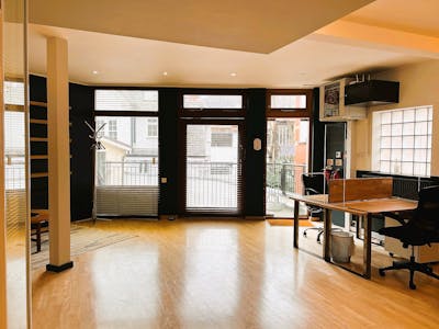 Tiger House, Burton Street, London, Office / Residential For Sale - 2022 04 04 - Studio 11 Tiger House, Burton Street, London WC1 - internal 8.JPEG