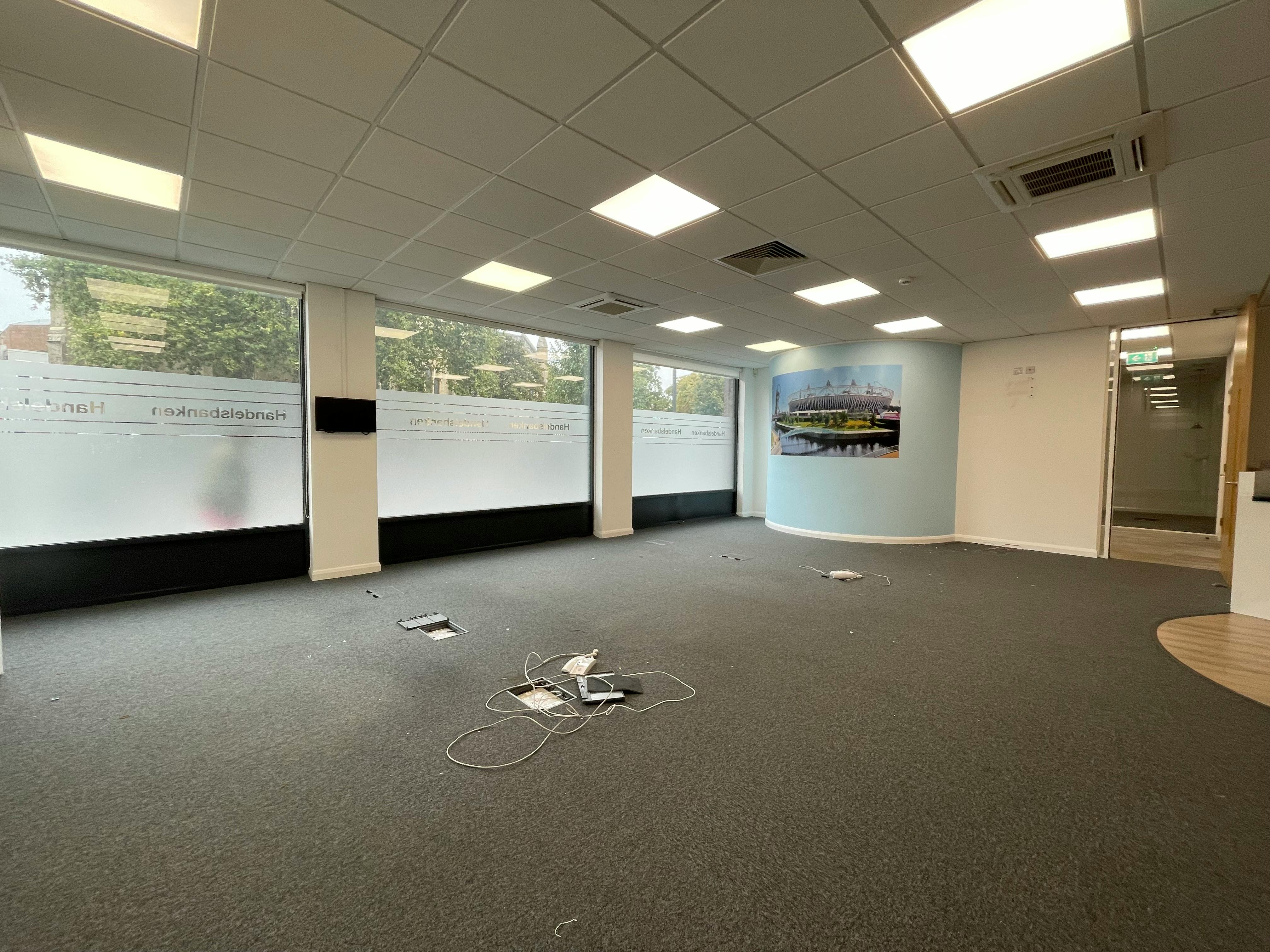 Office in London - photo 3