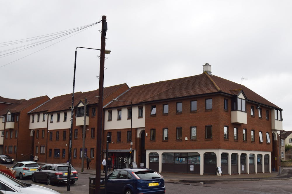 Riverside House Lower Southend Road - Front.jpg