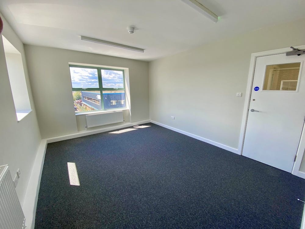 58 Wilbury Way - 2.jpg