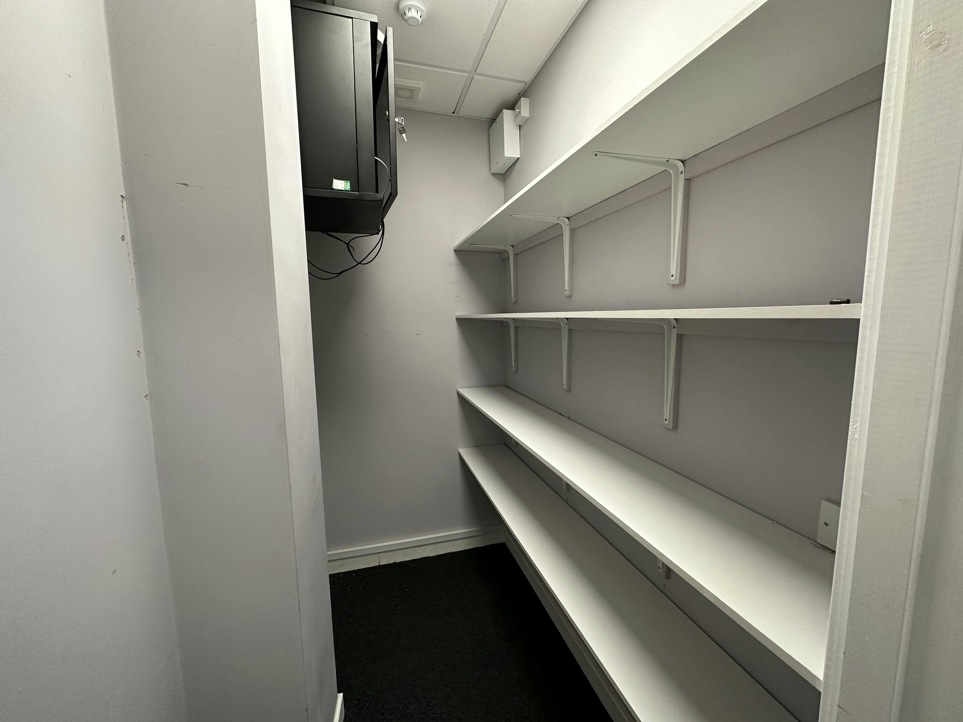 36-36A Mill Street, Macclesfield, Retail To Let - IMG_4079.jpeg