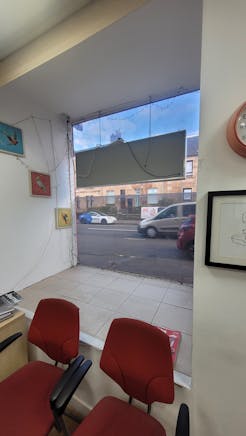 254 Clarkston Road, Glasgow, Retail To Let - 20260302_161954.jpg