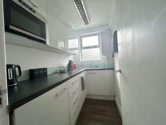 Academy House, 241 Chertsey Road, Addlestone, Offices To Let - kitchen.jpg