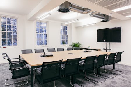 33 Soho Square, London, Office / Serviced Office To Let - 33 Soho Square