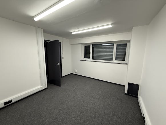 Enterprise Park Industrial Estate, Leeds, Industrial/Logistics To Let - IMG_8925.jpeg